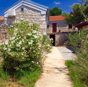 Гостиница Holiday Home Banalu  Ядраново